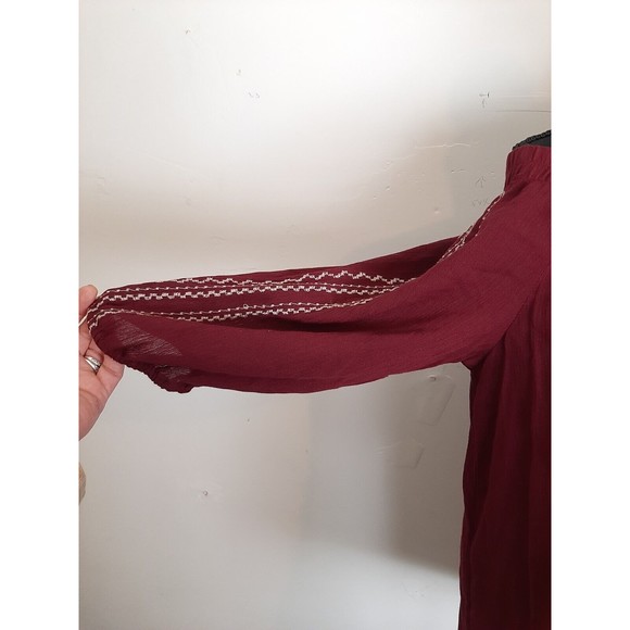 NEW Rose & Grace NYC Blouse Medium Off Shoulder Maroon Peasant Embroidered Boho - Picture 5 of 9
